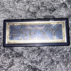The Return of Sexy Makeup Palette